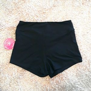 ALWAYS BLACK SHORTS LARGE